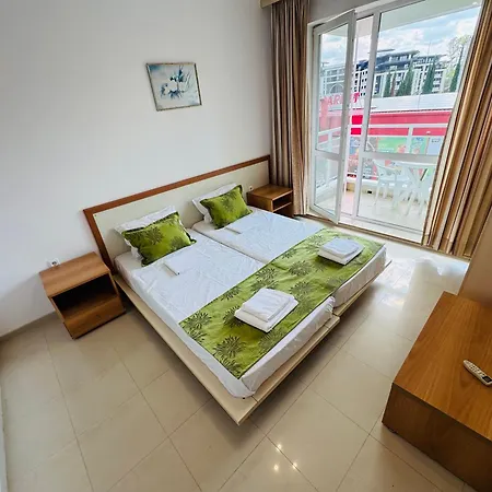 Sunny House 205 One Bedroom *
